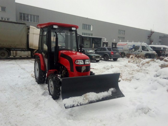 Расчистка участка парковки от снега в Орехово-Зуево